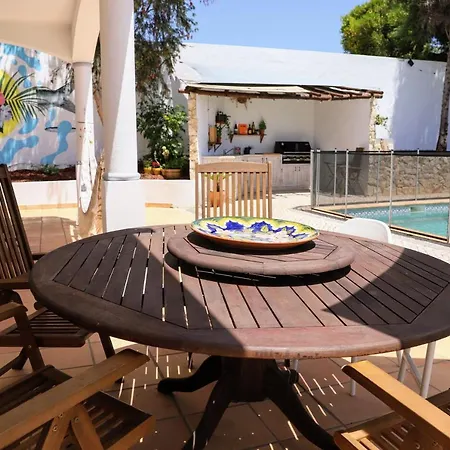 Vila Da Luz Villa *
