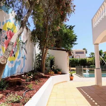 Vila Da Luz *