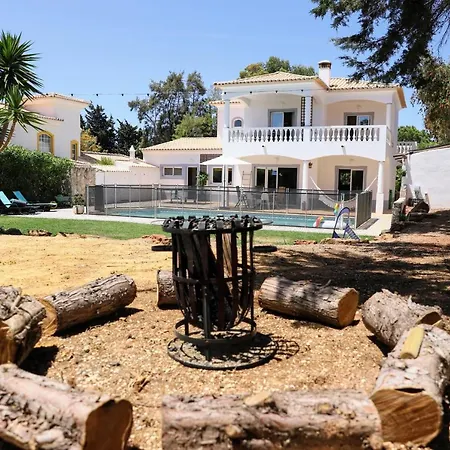 Vila Da Luz